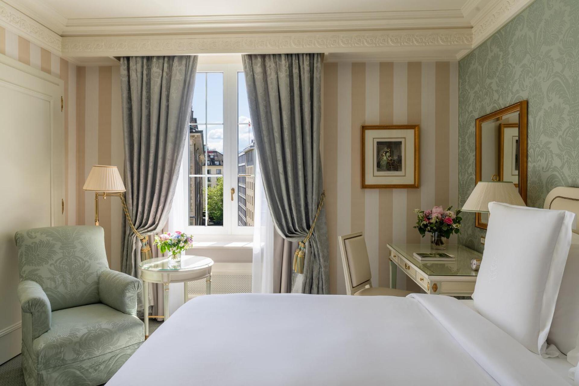 Four Seasons Hotel Des Bergues Geneva Exterior photo